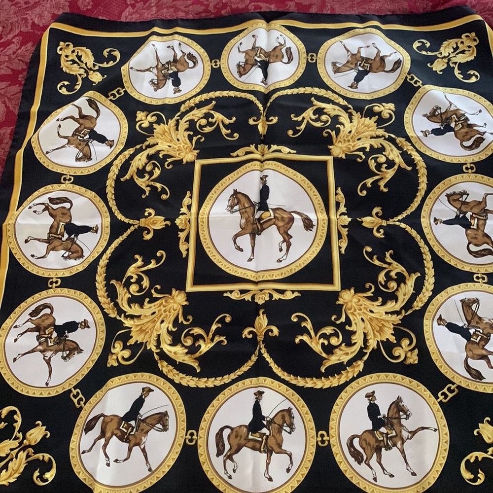 Vintage amazing design signed Erre silk equestrian square scarf rolled edges 29” - Picture 7 of 8